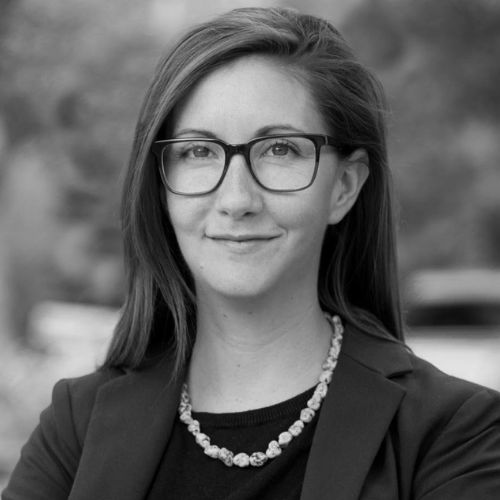 Roxanne headshot square